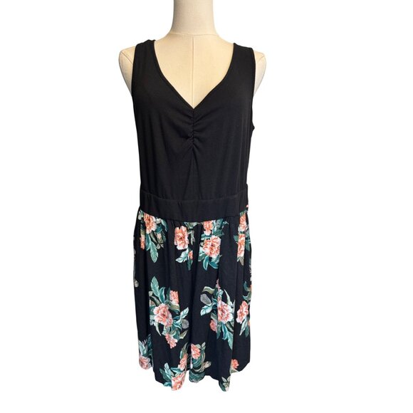 2/$30 Torrid Size 1 Black & Floral Sleeveless Dress - Picture 1 of 16
